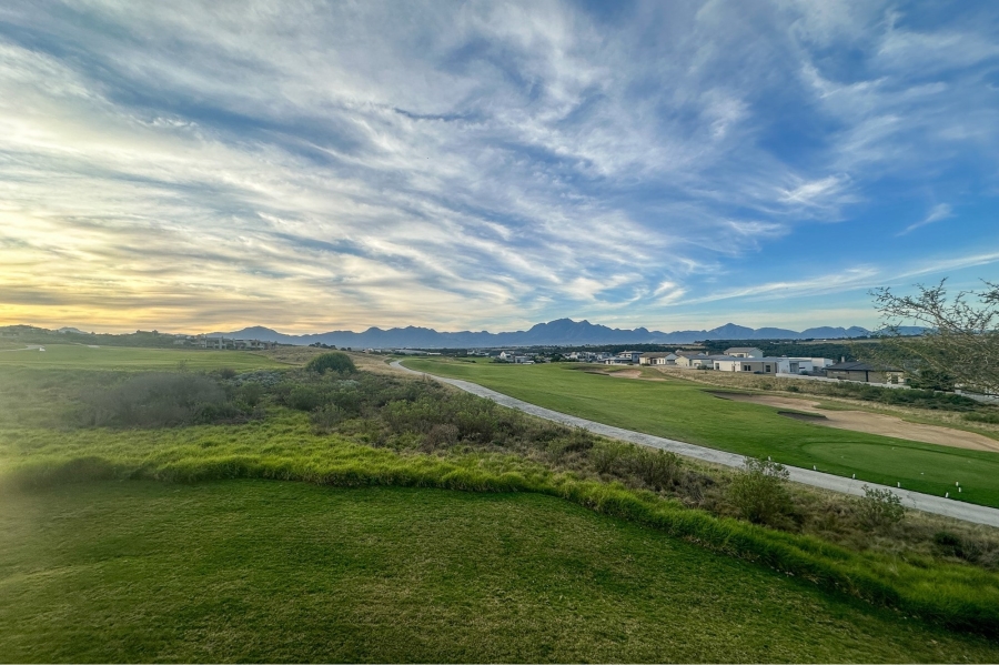 5 Bedroom Property for Sale in Oubaai Western Cape